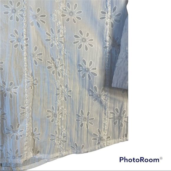 Vintage white flowered embroidered blouse -JM Collection - Picture 9 of 10